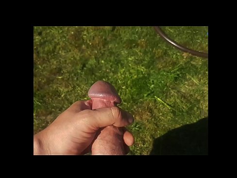 ❤️ Una guapa calenta es folla el seu cony rosa i es corre amb un esquitxat en un jardí d'estiu ❤️ Porno al porno ca.dreamlandpassionfever.ru