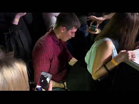 ❤️ Sexe real en una discoteca russa. Noia russa de 18 anys a l'anus i la vagina follada en una discoteca ❤️ Porno al porno ca.dreamlandpassionfever.ru