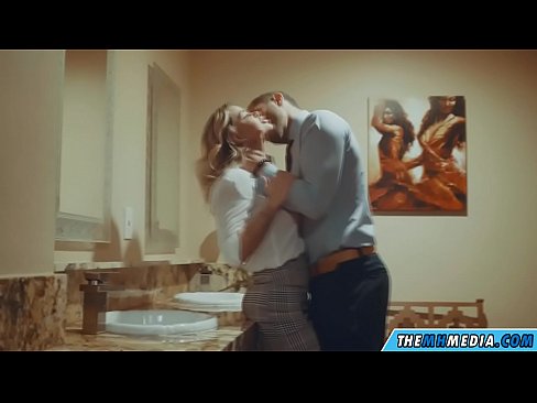 ❤️ Quan una rossa tetona et sedueix en un lavabo públic ❤️ Porno al porno ca.dreamlandpassionfever.ru